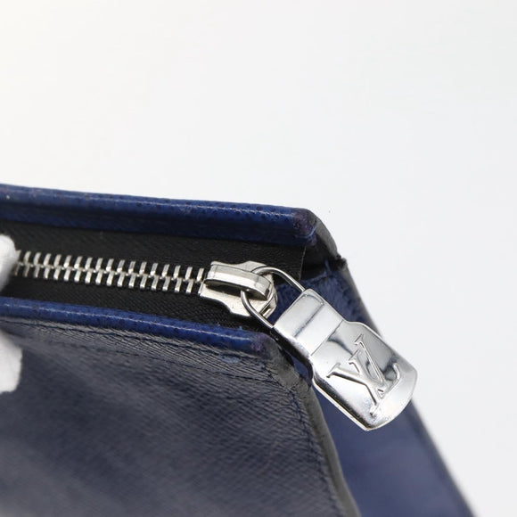 LOUIS VUITTON Taiga Pochette Voyage MM Clutch Bag Blue M30575 LV Auth 145081