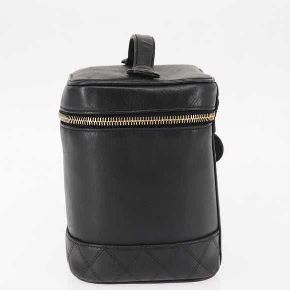 CHANEL Bicolore Vanity Pouch Lamb Skin Black Gold CC Auth 145355