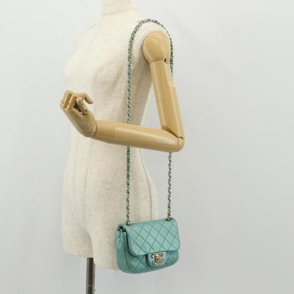 CHANEL Matelasse 17 Chain Bag Lamb Skin Turquoise Blue Gold CC Auth 145584AV