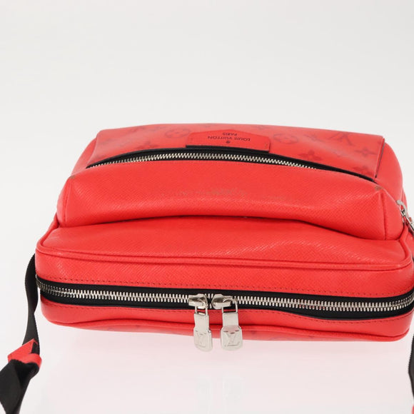 LOUIS VUITTON Taigalama Outdoor Messenger PM Bag Rouge M30821 LV Auth 145805