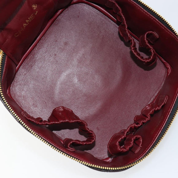CHANEL Matelasse Vanity Pouch Lamb Skin Black Gold CC Auth 145958