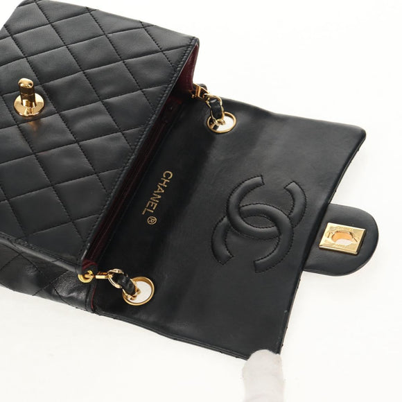 CHANEL Matelasse Chain Shoulder Bag Lamb Skin Black Gold CC Auth 146079SAV