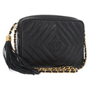 CHANEL Chain V Stitch Shoulder Bag Caviar Skin Black Gold CC Auth 146083AV-1