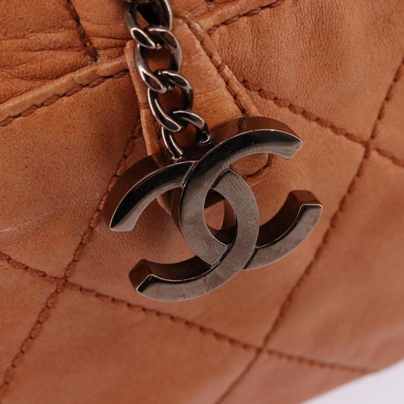 CHANEL Wild Stitch Matelasse Shoulder Bag Leather Brown CC Auth 146246