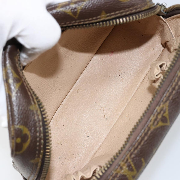 LOUIS VUITTON Monogram Trousse Toilette 18 Pouch M47526 LV Auth 147022