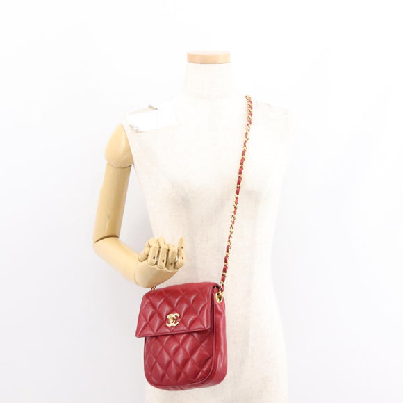 CHANEL Matelasse Chain Shoulder Bag Lamb Skin Red Gold CC Auth 147088