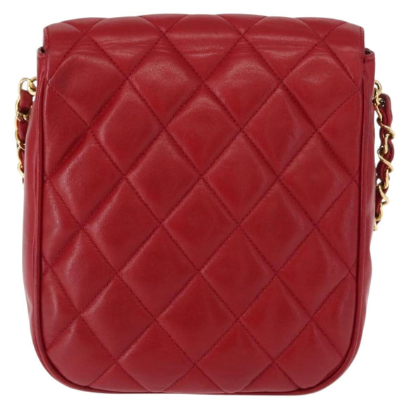 CHANEL Matelassé Kettenumhängetasche Lammleder Rot Gold CC Auth 147088