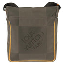 LOUIS VUITTON Damier Geant Compignon Messenger bag Khaki M93045 LV Auth 147709-2