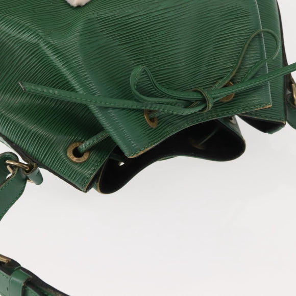 LOUIS VUITTON Epi Petit Noe Shoulder Bag Green M44104 LV Auth 147759