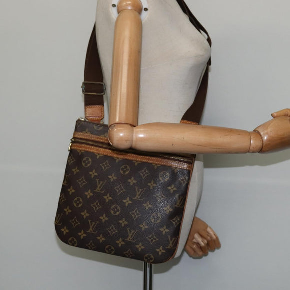 LOUIS VUITTON Monogram Pochette Bosphore Shoulder Bag M40044 LV Auth 148298