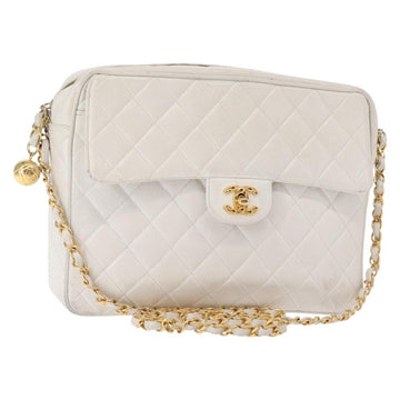 CHANEL Matelasse Chain Shoulder Bag Caviar Skin White Gold CC Auth 148356