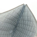 CHANEL Clutch Canvas Grau CC Auth 148530M-18