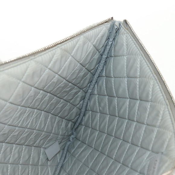 CHANEL Clutch Canvas Grau CC Auth 148530M