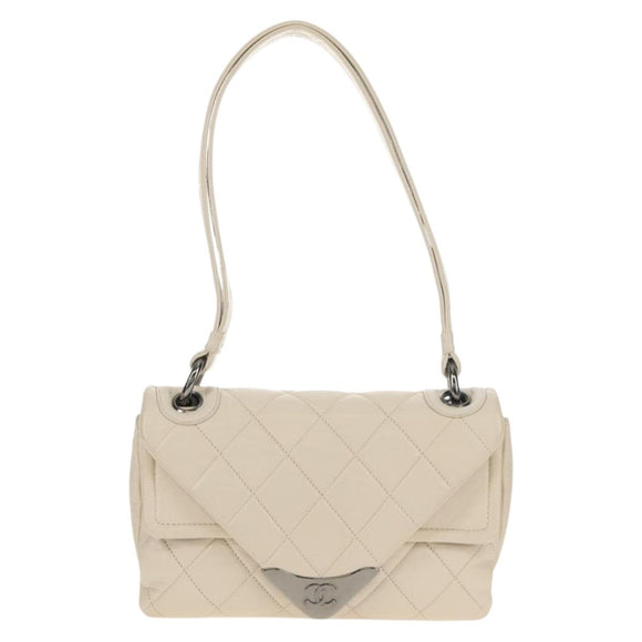 CHANEL Shoulder Bag Lamb Skin White Silver CC Auth 148619AV