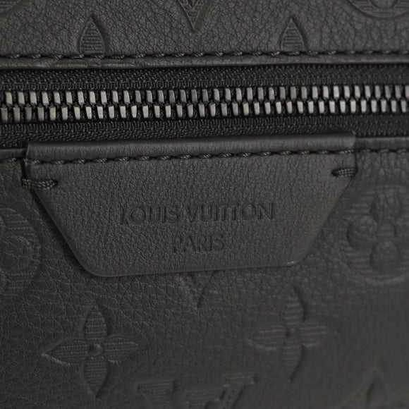 LOUIS VUITTON Monogram Shadow Discovery Backpack PM Black M46553 Auth 148639SM