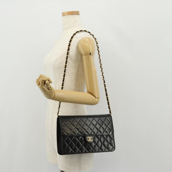 CHANEL Chain Shoulder Bag Lamb Skin Black Gold CC Auth 148654AM