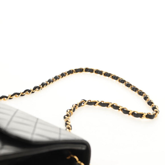 CHANEL Chain Shoulder Bag Lamb Skin Black Gold CC Auth 148654AM