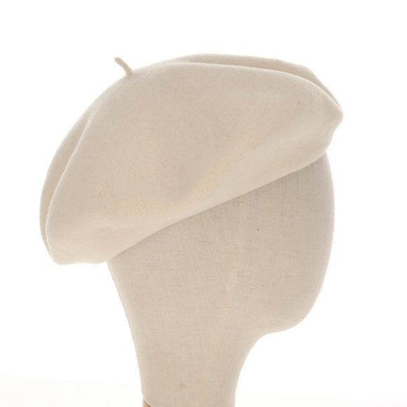 CHANEL Camellia Beret Cap Wool Cream CC Auth 148661M