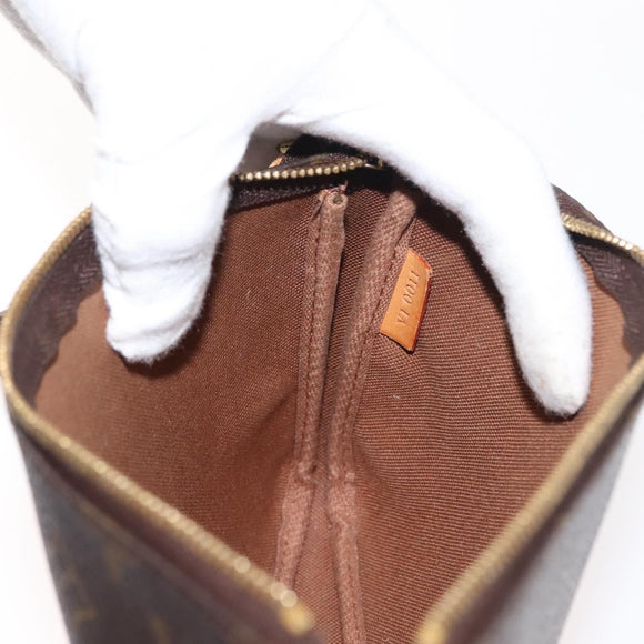 LOUIS VUITTON Monogram Pochette Accessoires Pouch M51980 LV Auth 148773