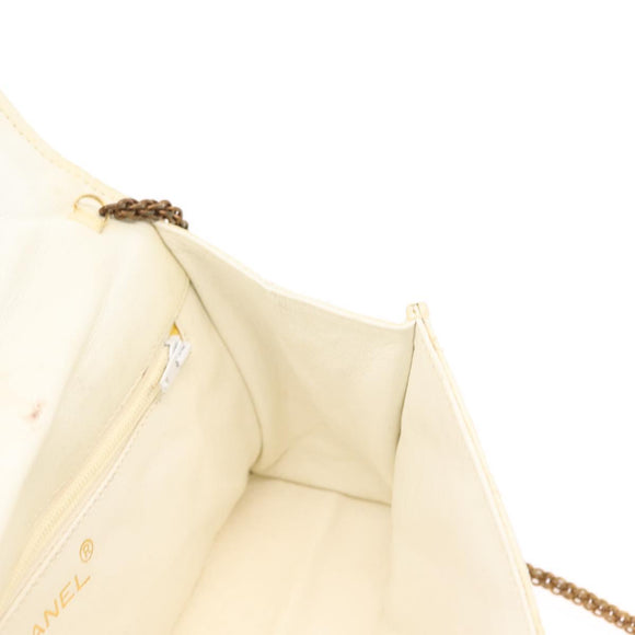 CHANEL Matelasse Chain Shoulder Bag Lamb Skin White Gold CC Auth 148797