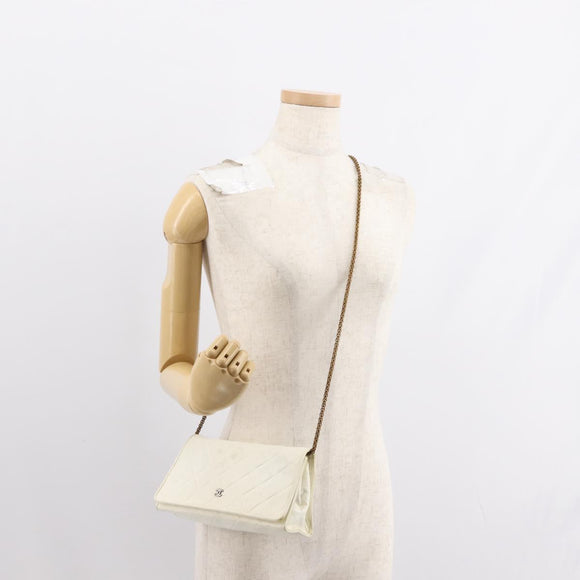 CHANEL Matelasse Chain Shoulder Bag Lamb Skin White Gold CC Auth 148797