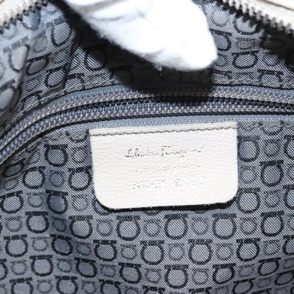 Salvatore Ferragamo Gancini Schoudertas Leer Zilver Wit Auth 149671