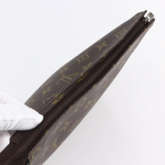 LOUIS VUITTON Monogram Poche Toilette 26 Pouch M47542 LV Auth 150150