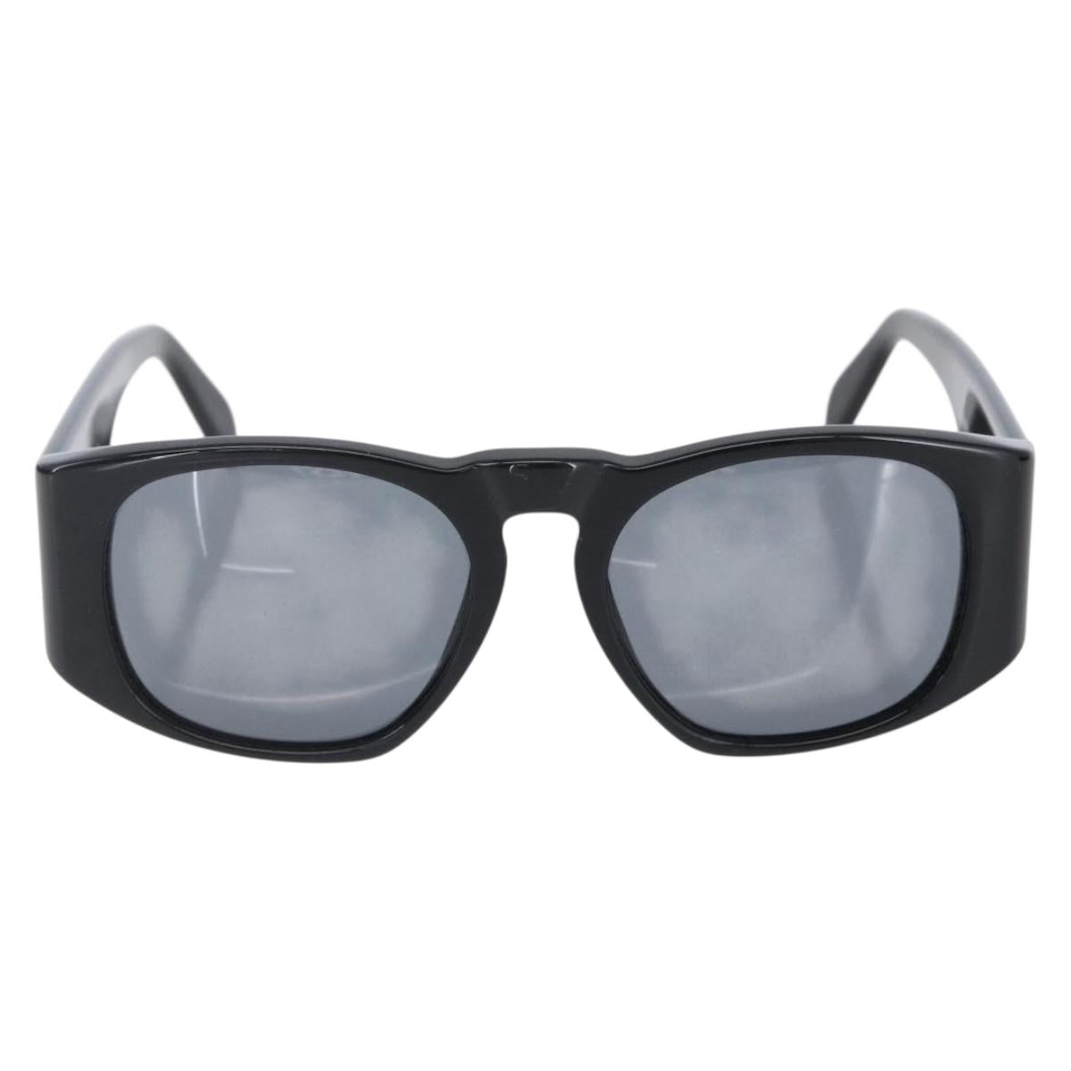 CHANEL COCO Markensonnenbrille Kunststoff Schwarz CC Auth  display picture 2
