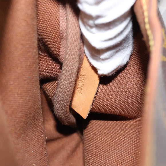 LOUIS VUITTON Monogram Saumur 30 Shoulder Bag M42256 LV Auth 152170