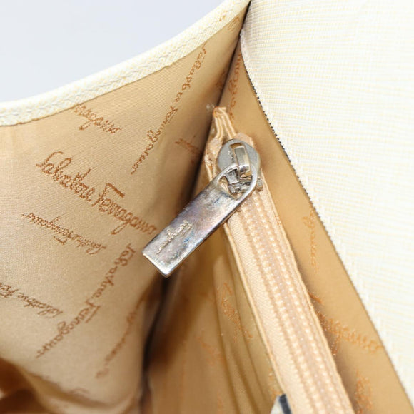 Salvatore Ferragamo Hand Bag Leather White Silver Auth 152186