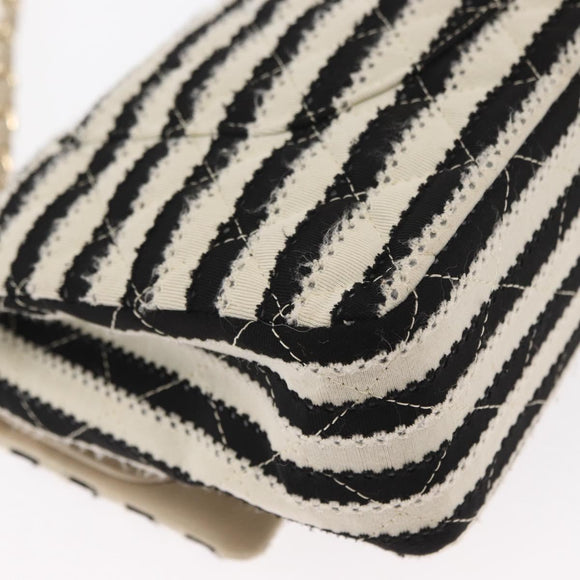 CHANEL Matelasse Chain Double Flap Chain Bag Knitted White CC Auth 152291SAV