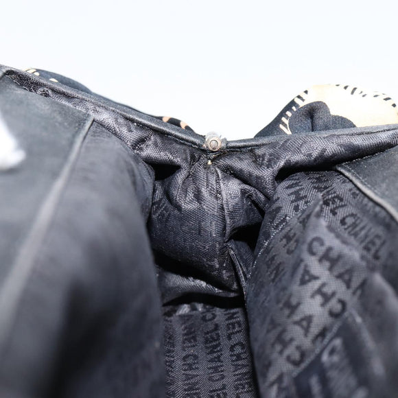 CHANEL Clutch Bag Silk Navy CC Auth 152371