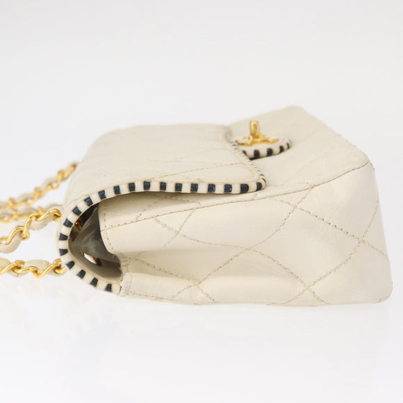 CHANEL Matelasse Chain Shoulder Bag Leather Beige Gold CC Auth 152439