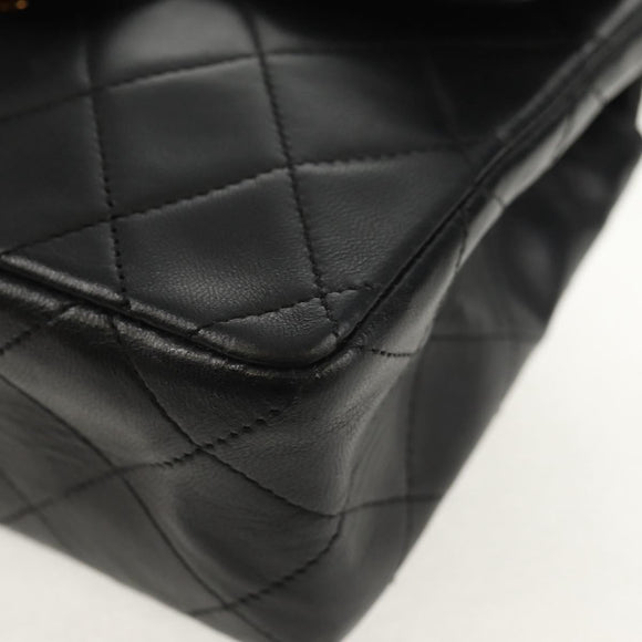 CHANEL Matelasse 17 Chain Shoulder Bag Lamb Skin Black Gold CC Auth 152446AV