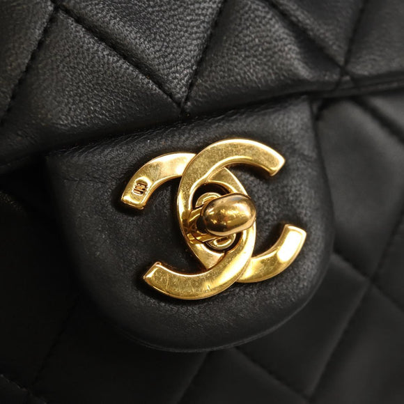 CHANEL Matelasse 17 Chain Shoulder Bag Lamb Skin Black Gold CC Auth 152446AV