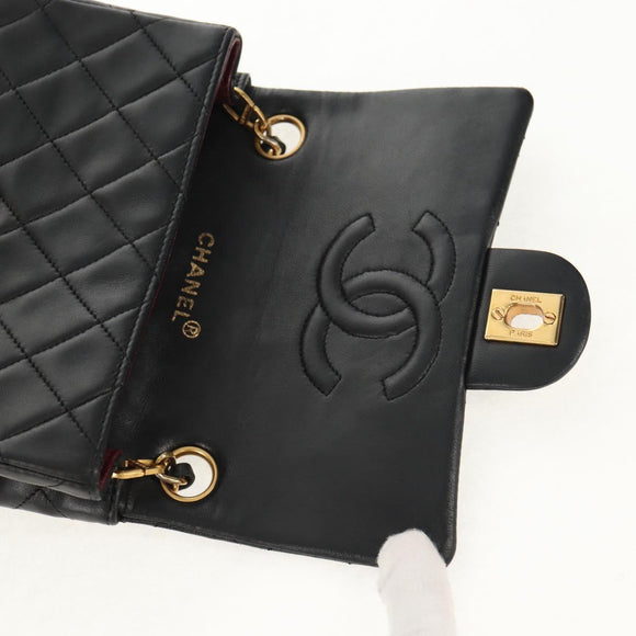 CHANEL Matelasse 17 Chain Shoulder Bag Lamb Skin Black Gold CC Auth 152446AV