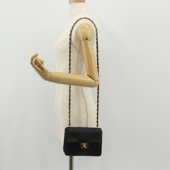 CHANEL Matelasse 17 Chain Shoulder Bag Lamb Skin Black Gold CC Auth 152446AV
