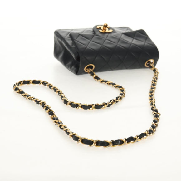 CHANEL Matelasse 17 Chain Shoulder Bag Lamb Skin Black Gold CC Auth 152446AV