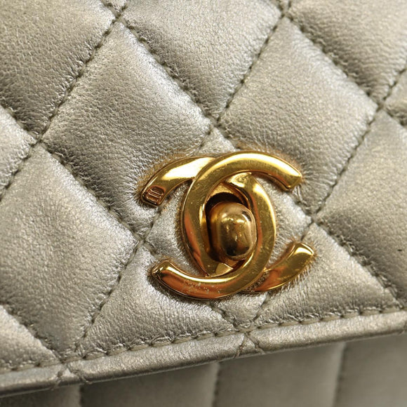 CHANEL Matelasse Shoulder Bag Leather Silver Gold CC Auth 152450AV