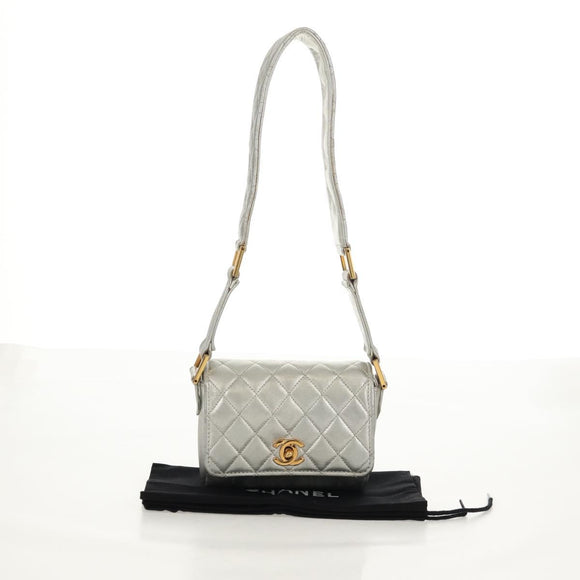 CHANEL Matelasse Shoulder Bag Leather Silver Gold CC Auth 152450AV