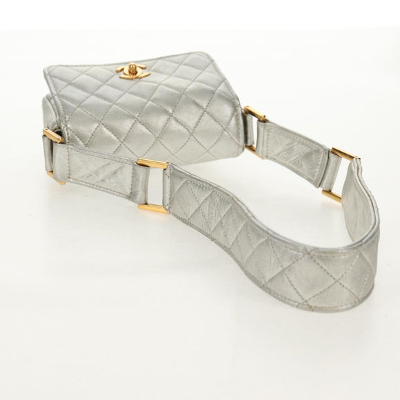 CHANEL Matelasse Shoulder Bag Leather Silver Gold CC Auth 152450AV