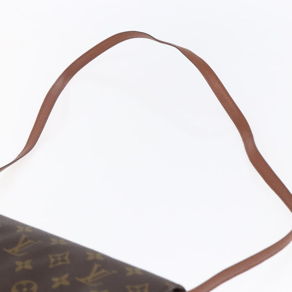 LOUIS VUITTON Monogram Bordeaux 27 Shoulder Bag M51797 LV Auth 152863