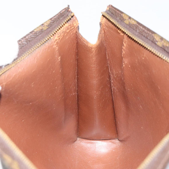 LOUIS VUITTON Monogram Poche Toilette 26 Pouch M47542 LV Auth 153144