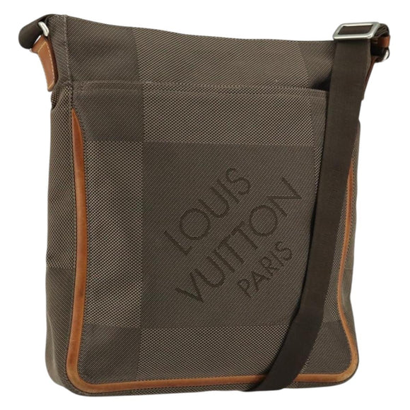 LOUIS VUITTON Damier Geant Compignon Messenger bag Khaki M93045 LV Auth 153513