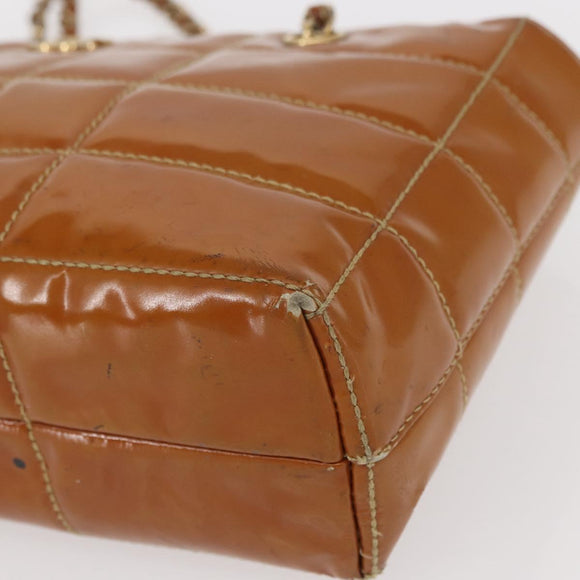 CHANEL Choco Bar Chain Shoulder Bag Patent leather Brown Gold CC Auth 153883