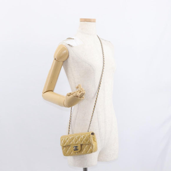 CHANEL Matelasse 17 Chain Shoulder Bag Enamel Yellow Gold CC Auth 154061