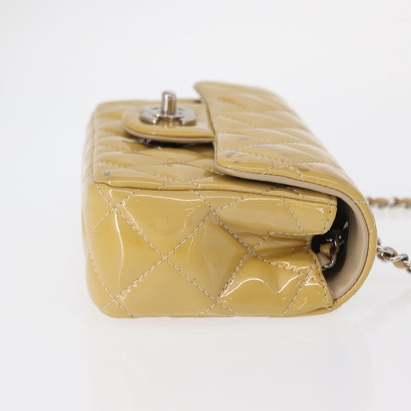 CHANEL Matelasse 17 Chain Shoulder Bag Enamel Yellow Gold CC Auth 154061