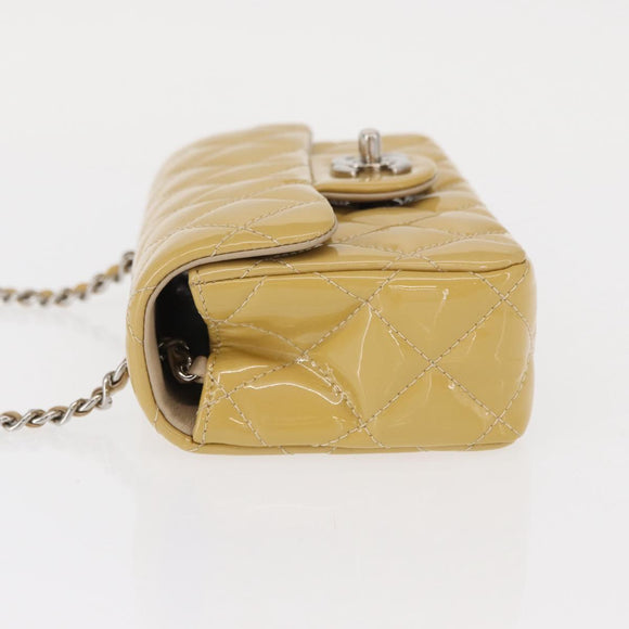 CHANEL Matelasse 17 Chain Shoulder Bag Enamel Yellow Gold CC Auth 154061