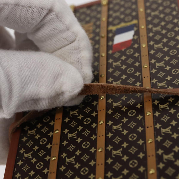 LOUIS VUITTON Miss France Paper Weight Brown M99408 LV Auth 154063