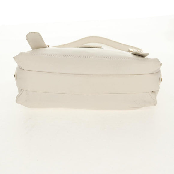 FENDI Mamma Baguette Shoulder Bag Leather White Gold Auth 154081M